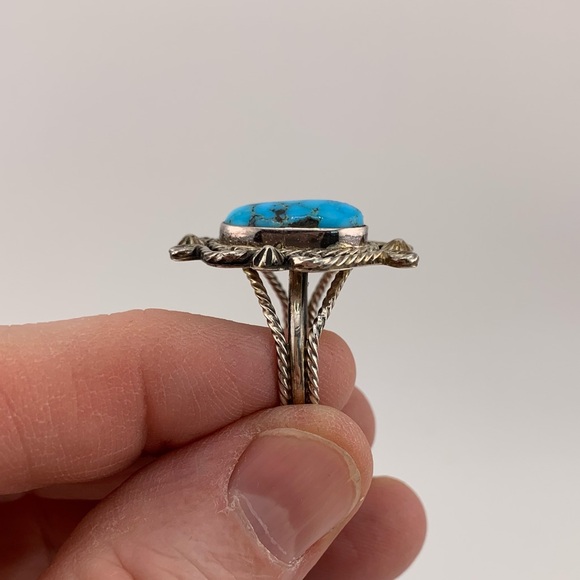 TURQUOISE NAVAJO RUNNING BEAR SIGNED STERLING SILVER RING VINTAGE SIZE 8.25 - Picture 3 of 13